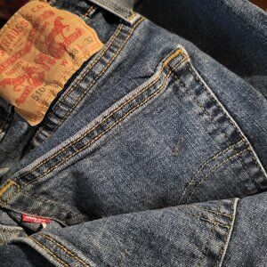 510 Levi's mens 28 x 32